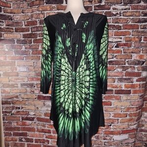 R &B Collection  Black and Green Button-Up Tunic Size Large